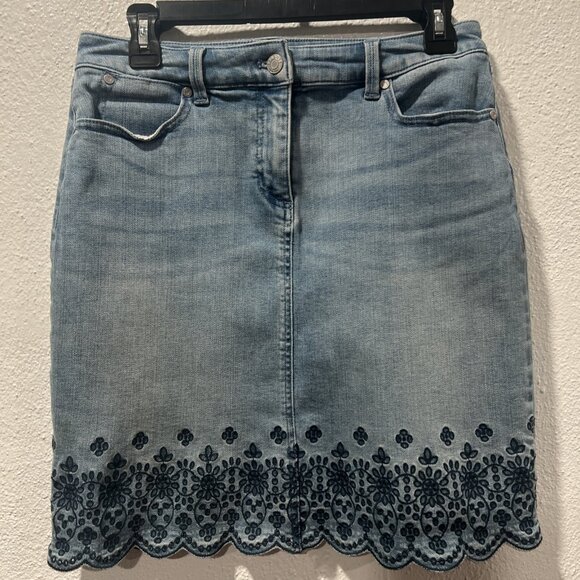 Talbots Y2K Embroidered Denim Pencil Skirt Womens 4 Floral Scalloped Hem Classy - Picture 2 of 11